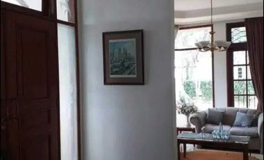 Dijual Rumah luas hoke dengan pemandangan danau di pamulang barat