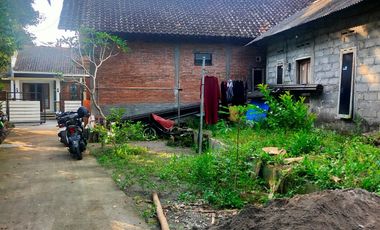 Dijual Murah Rumah + Tanah Sawah Sepaket  di Cangkringan  Sleman