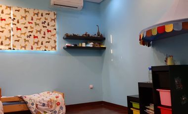 Rumah 4 Lantai siap huni di daerah Pasar minggu.