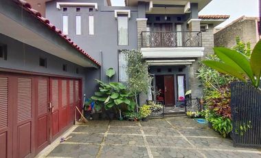 BUTUH BANGET DIJUAL  RUMAH RAPIH TERAWAT DI KAPLING NUSANTARA CIMAHI