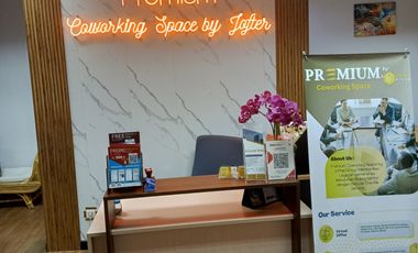 Service Office di Menara Jamsostek, area Gatot Subroto, Jakarta Selatan
