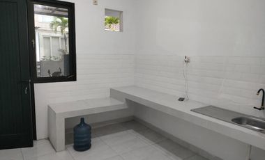 RUMAH BARU 1LT AREA WIYUNG BAGUS DEKAT PAKUWON MALL MENGANTI WBM UNESA