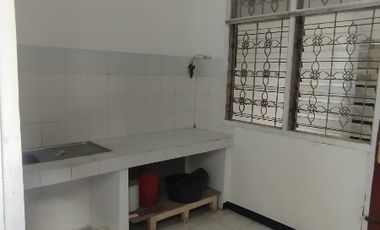 RUMAH KLAMPIS SIAP HUNI DKT MERR GM MANYAR NGINDEN KAMPUS