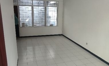 RUMAH KLAMPIS SIAP HUNI DKT MERR GM MANYAR NGINDEN KAMPUS