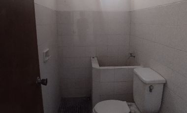 RUMAH KLAMPIS SIAP HUNI DKT MERR GM MANYAR NGINDEN KAMPUS