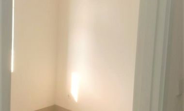 Rumah 2lt 6x15 90m type 2KT Cluster La Seine JGC Cakung