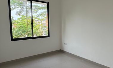 Disewakan Rumah uk 8x12.5m2 Milenial City PIK 2 Extension Kosongan