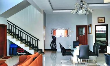 Rumah Mewah MURAH Tepi Jalan Ramai Dekat Tol Klodran