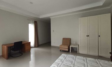 Disewakan Rumah Cluster Emerald Mansion Lippo Cikarang
