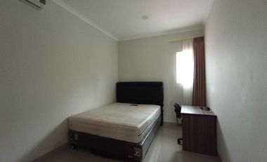 Disewakan Rumah Cluster Emerald Mansion Lippo Cikarang