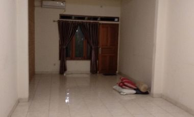 Rumah Kontrakan/ Kost2an 3 petak, cocok untuk keluarga kecil.di Daerah Bekasi