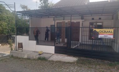 Rumah di jual di Perum New Mulyorejo Permai Malang