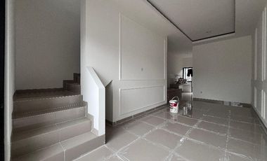 RUMAH MEWAH SIAP HUNI KALI INI RUMAHNYA POSISI HOKK DAN BEBAS BANJIR