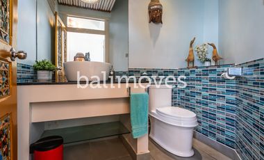 Sewa Jangka Panjang Villa Cantik 2KT Di Tepi Pantai Sanur