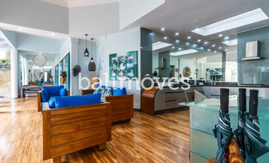 Sewa Jangka Panjang Villa Cantik 2KT Di Tepi Pantai Sanur