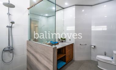 Sewa Jangka Panjang Villa Cantik 2KT Di Tepi Pantai Sanur