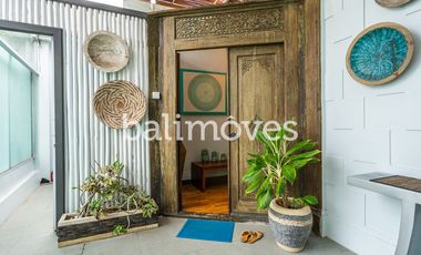 Sewa Jangka Panjang Villa Cantik 2KT Di Tepi Pantai Sanur