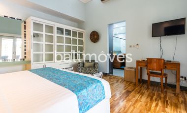 Sewa Jangka Panjang Villa Cantik 2KT Di Tepi Pantai Sanur