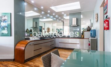 Sewa Jangka Panjang Villa Cantik 2KT Di Tepi Pantai Sanur