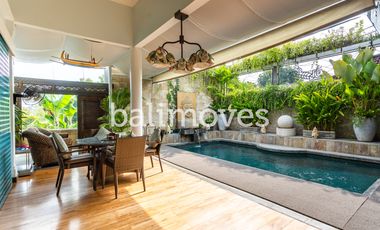 Sewa Jangka Panjang Villa Cantik 2KT Di Tepi Pantai Sanur