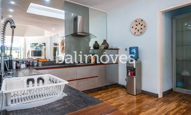 Sewa Jangka Panjang Villa Cantik 2KT Di Tepi Pantai Sanur