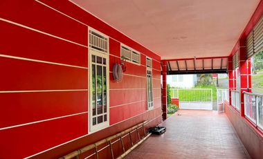 Villa Luas - Bagus di dekat Cipanas, Cianjur