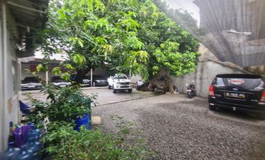 TEMPAT USAHA EX SHOWROOM MOBIL BEKAS CIPETE RADIO DALAM KEBAYORAN BARU