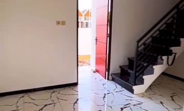 rumah murah 2 lantai  harga di bawah pasaran