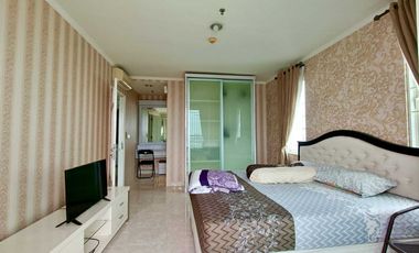 Luas 118 m2, Posisi Hook, French Walk MOI, Apartemen di Kelapa Gading,