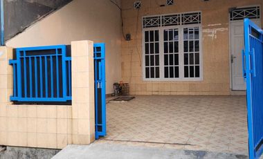 Dikontrakkan tahunan rumah  di komplek Pelindo 2 koja, Jakarta Utara