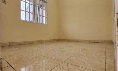 Dikontrakkan tahunan rumah  di komplek Pelindo 2 koja, Jakarta Utara