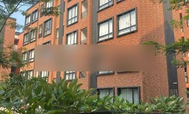 The Llyod Signature Alam Sutera, Murah, Dan Rapi