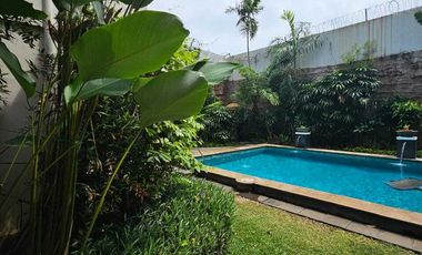 Disewakan Rumah Jln Opal Permata Hijau Uk 562 sqm 6br Private Pool at Jaksel