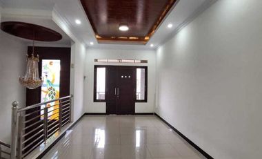 DISEWAKAN RMH LUAS KOKOH BAGUS DLM KOMPLEK AKSES JLN LEBAR CONDET