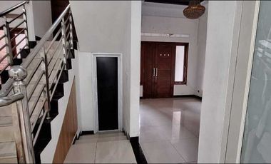 DISEWAKAN RMH LUAS KOKOH BAGUS DLM KOMPLEK AKSES JLN LEBAR CONDET