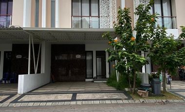 Dijual Take Over Rumah 2,5 Lantai Ready Siap Huni Cluster Sda Kota