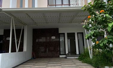 Dijual Take Over Rumah 2,5 Lantai Ready Siap Huni Cluster Sda Kota