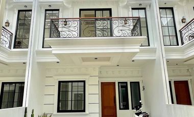 Jual Rumah Rooftop dekat Gerbang Tol Di Jaksel