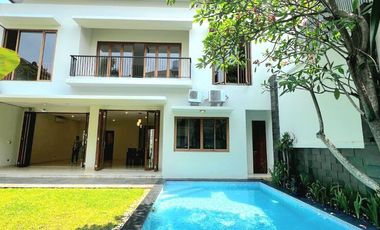 For Rent Modern Townhouse at Kemang Area with Pool