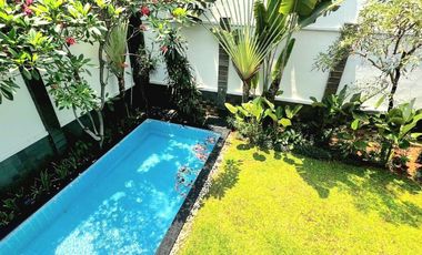 For Rent Modern Townhouse at Kemang Area with Pool