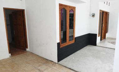 Rumah dijual di Potorono Bantul Yogya, Lt 100m2