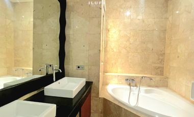 Disewakan Townhouse Modern area Prime Kemang Selatan kondisi Bagus