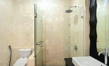 Disewakan Townhouse Modern area Prime Kemang Selatan kondisi Bagus