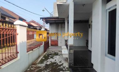 Rumah Bagus Tanah Luas Dalam Cluster di Jatiwaringin Kota Bekasi