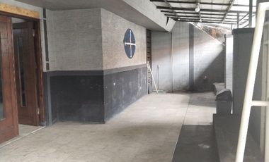 Di jual rumah tua di tebet barat dalam.