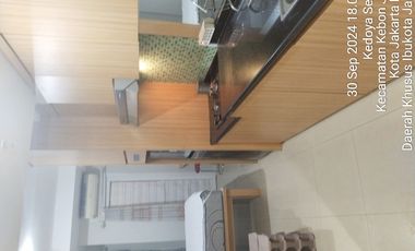 Di jual rumah tua di tebet barat dalam.