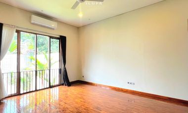 Disewakan Townhouse Modern kondisi bagus private Pool, area Kemang