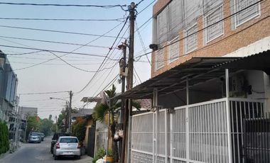 DIJUAL RUMAH 2 LANTAI SIMPRUG PORIS LUAS 98 m2 TANGERANG