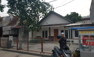 [SEWA RUMAH DI BANDUNG STRATEGIS DEKAT MASJID]