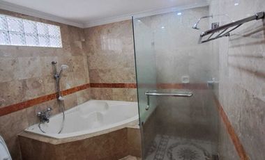 Rumah Sangat Mewah Luxury Semi Furnished Lokasi Premium Renon